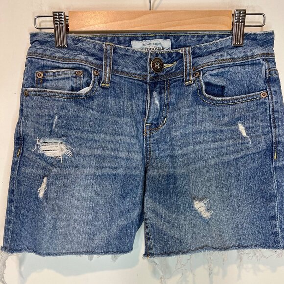 Aeropostale Jean Shorts Size 2 Womens Blue Distressed Cut Off‎ Raw Hem - Picture 1 of 9
